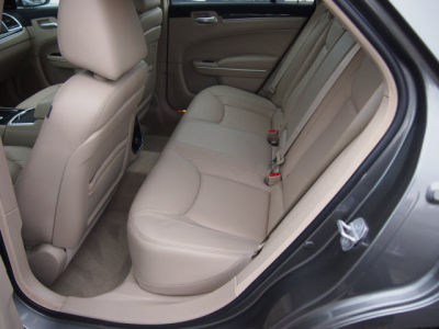 2012 Chrysler 300  Limited
