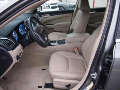 2012 Chrysler 300  Limited