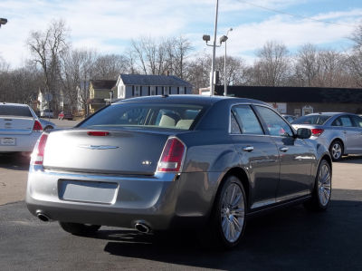 2012 Chrysler 300 Limited