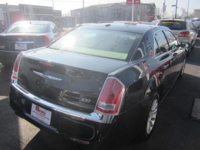 2013 Chrysler 300 Base