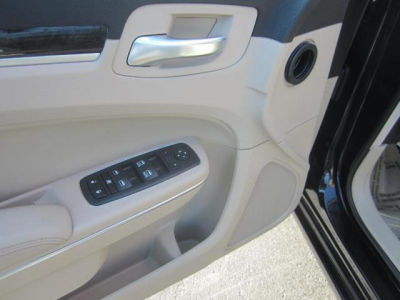 2013 Chrysler 300 Base