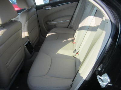 2013 Chrysler 300 Base