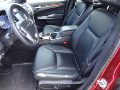 2012 Chrysler 300  Limited