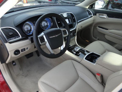 2012 Chrysler 300  Limited