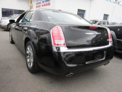 2012 Chrysler 300  Limited