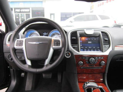 2012 Chrysler 300  Limited