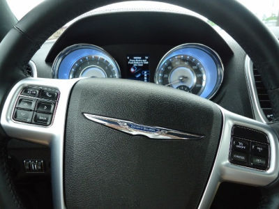 2012 Chrysler 300  Limited