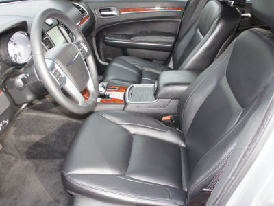 2012 Chrysler 300  Limited