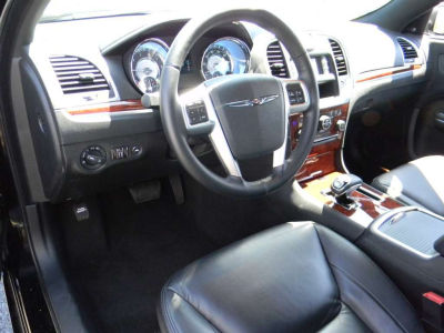 2012 Chrysler 300  Limited