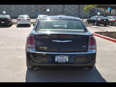 2012 Chrysler 300  Limited