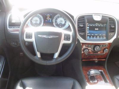 2012 Chrysler 300  Limited