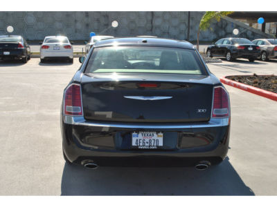 2012 Chrysler 300  Limited