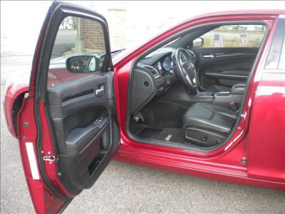 2011 Chrysler 300 Limited