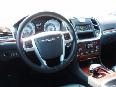 2012 Chrysler 300 Limited