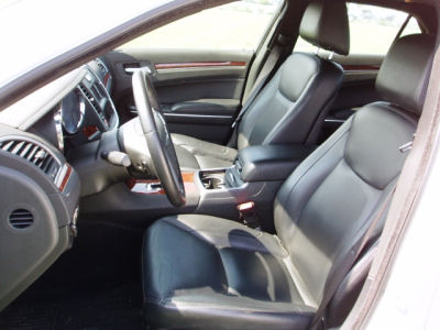 2012 Chrysler 300 Limited