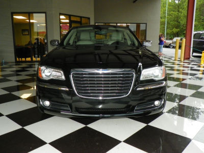 2011 Chrysler 300  Limited