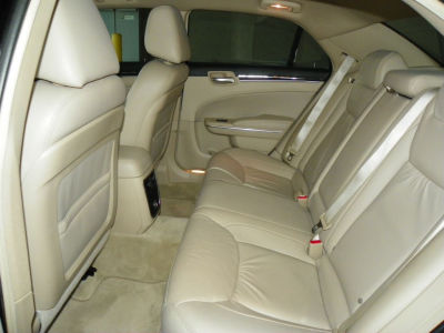 2011 Chrysler 300  Limited