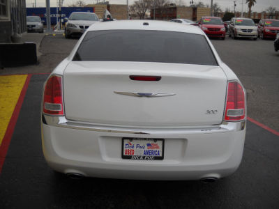 2011 Chrysler 300 Limited