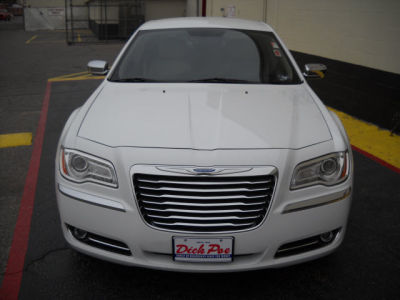 2011 Chrysler 300 Limited