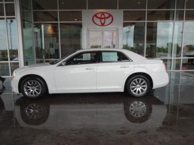 2012 Chrysler 300  Limited