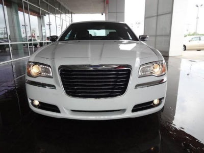 2012 Chrysler 300  Limited