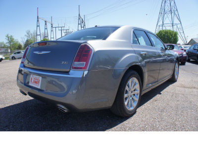 2012 Chrysler 300  Limited