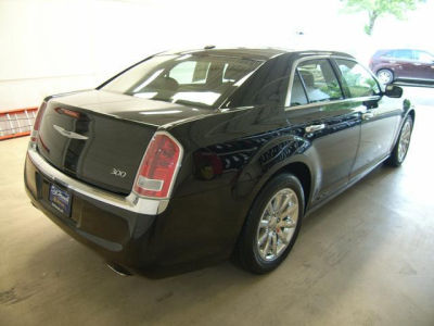 2012 Chrysler 300  Limited
