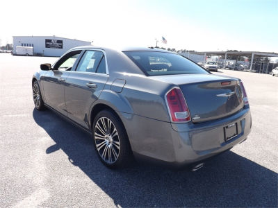 2012 Chrysler 300 S V6