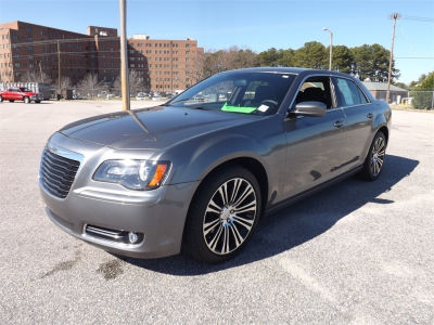 2012 Chrysler 300 S V6