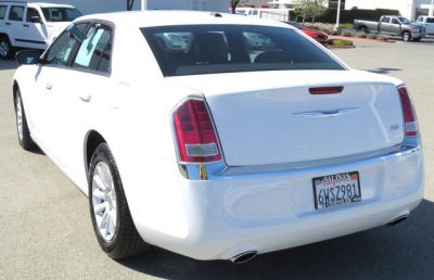 2013 Chrysler 300 Base