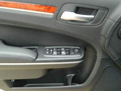 2013 Chrysler 300