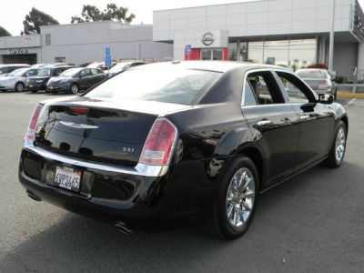 2012 Chrysler 300  Limited