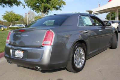 2012 Chrysler 300 Limited