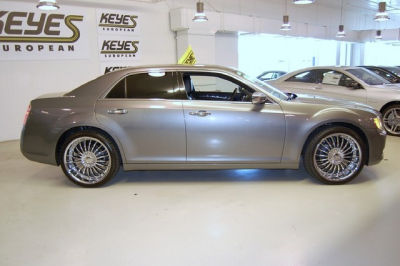 2011 Chrysler 300 Limited