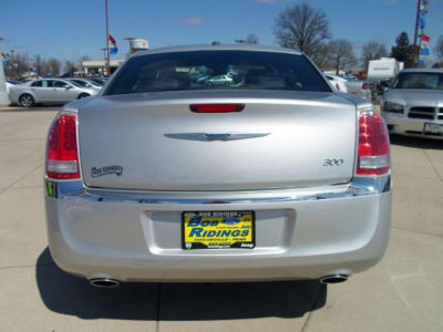 2012 Chrysler 300  Limited