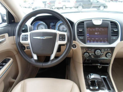 2012 Chrysler 300  Limited