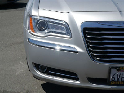 2012 Chrysler 300 Limited