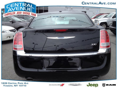 2012 Chrysler 300  Limited
