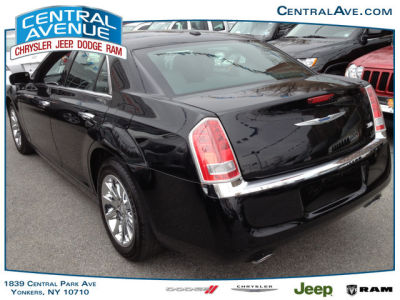 2012 Chrysler 300  Limited