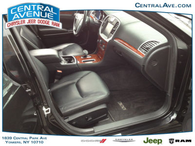 2012 Chrysler 300  Limited