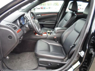 2012 Chrysler 300 Limited
