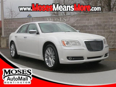 2011 Chrysler 300  Limited