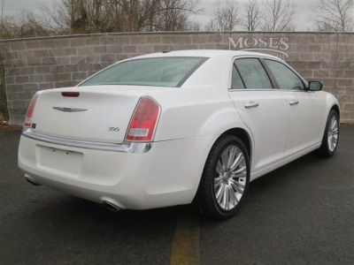 2011 Chrysler 300  Limited