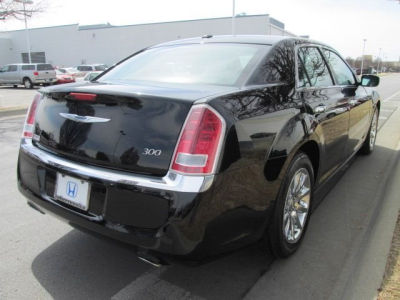 2012 Chrysler 300  Limited