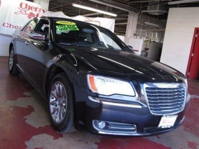 2012 Chrysler 300  Limited