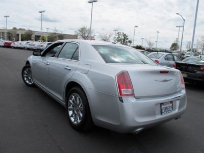 2012 Chrysler 300  Limited