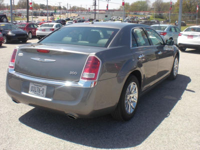 2012 Chrysler 300  Limited
