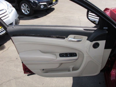 2012 Chrysler 300  Limited