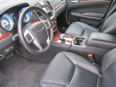 2012 Chrysler 300  Limited
