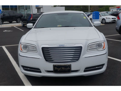 2013 Chrysler 300 Base
